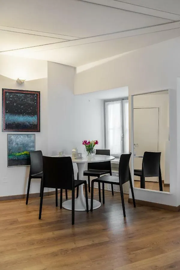 A Casa Nuccia Studio By Holiday Solutions Como Italië
